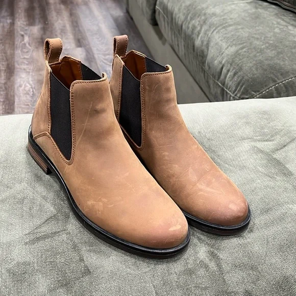 Clark’s booties - Picture 1 of 5